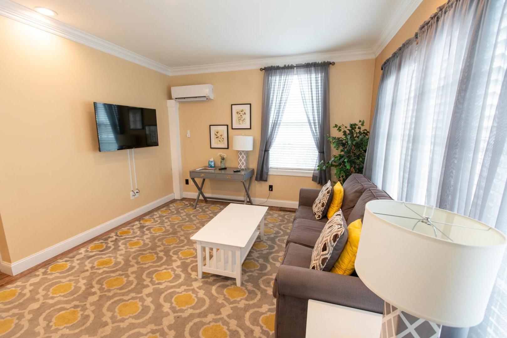 Howard'S Creek Inn ไวท์ซัลเฟอร์สปริงส์ ภายนอก รูปภาพ